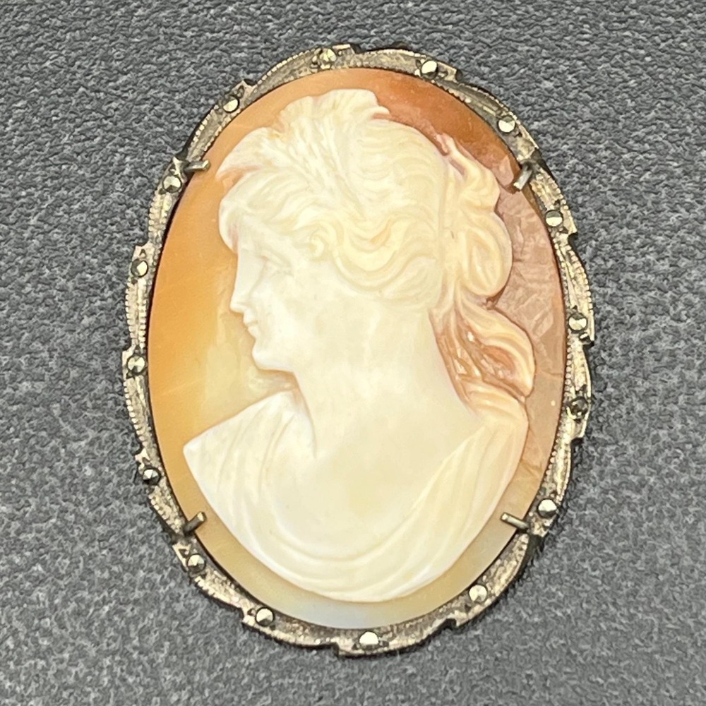 Vintage Shell Cameo Brooch Pendant 800 Silver Marcasite Frame Left-Facing